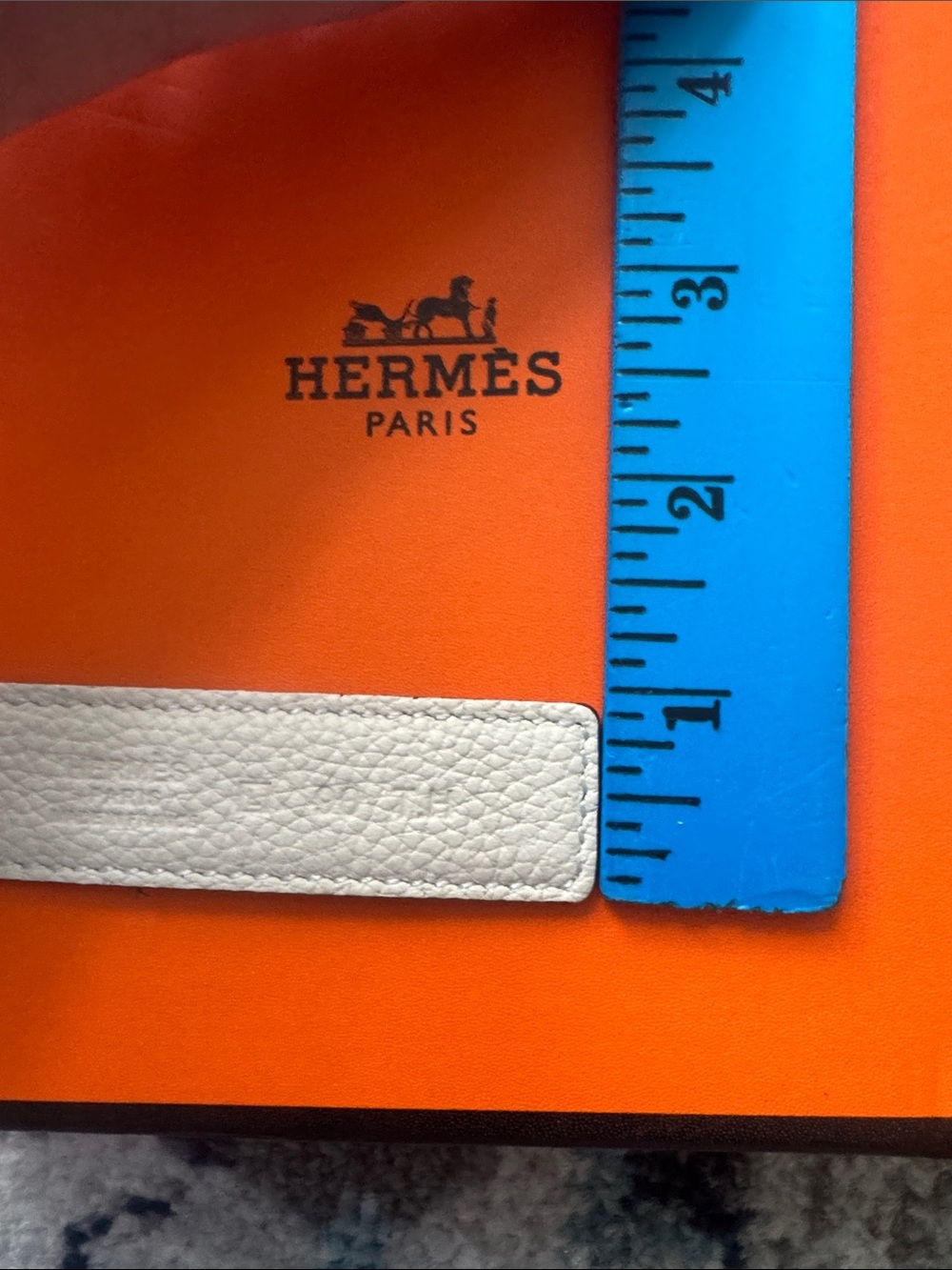 White Leather Belt with Silver H Buckle - Picture 6 of 8